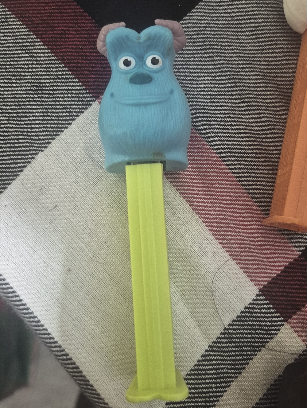 Colorful Assorted PEZ-Style Candy Dispenser Set – Multicolor - Picture 9 of 16